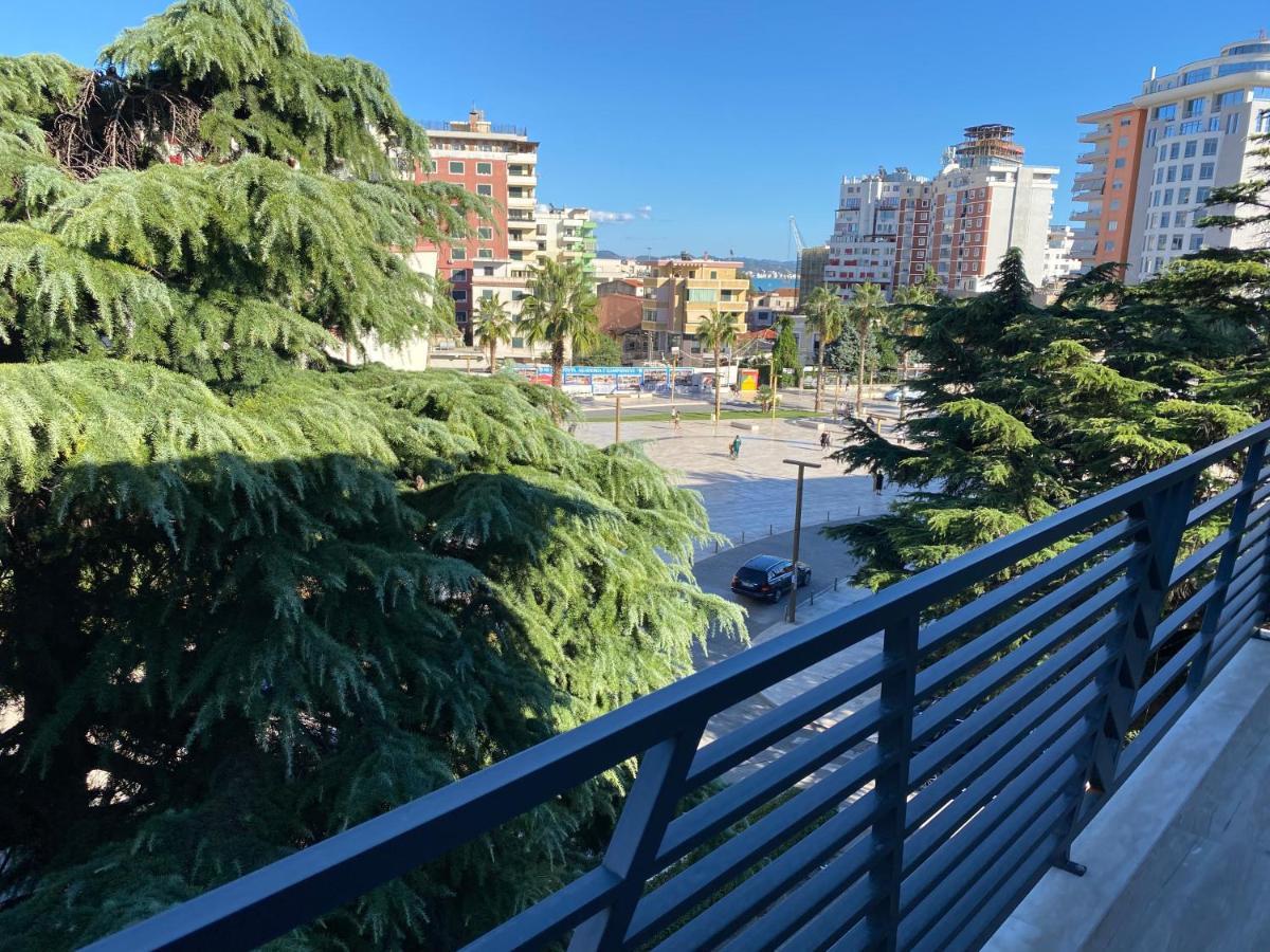 Brand New Apts Located At The City'S Main Square-100 Mbs Wifi Драч Екстериор снимка