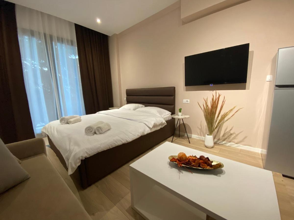 Brand New Apts Located At The City'S Main Square-100 Mbs Wifi Драч Екстериор снимка